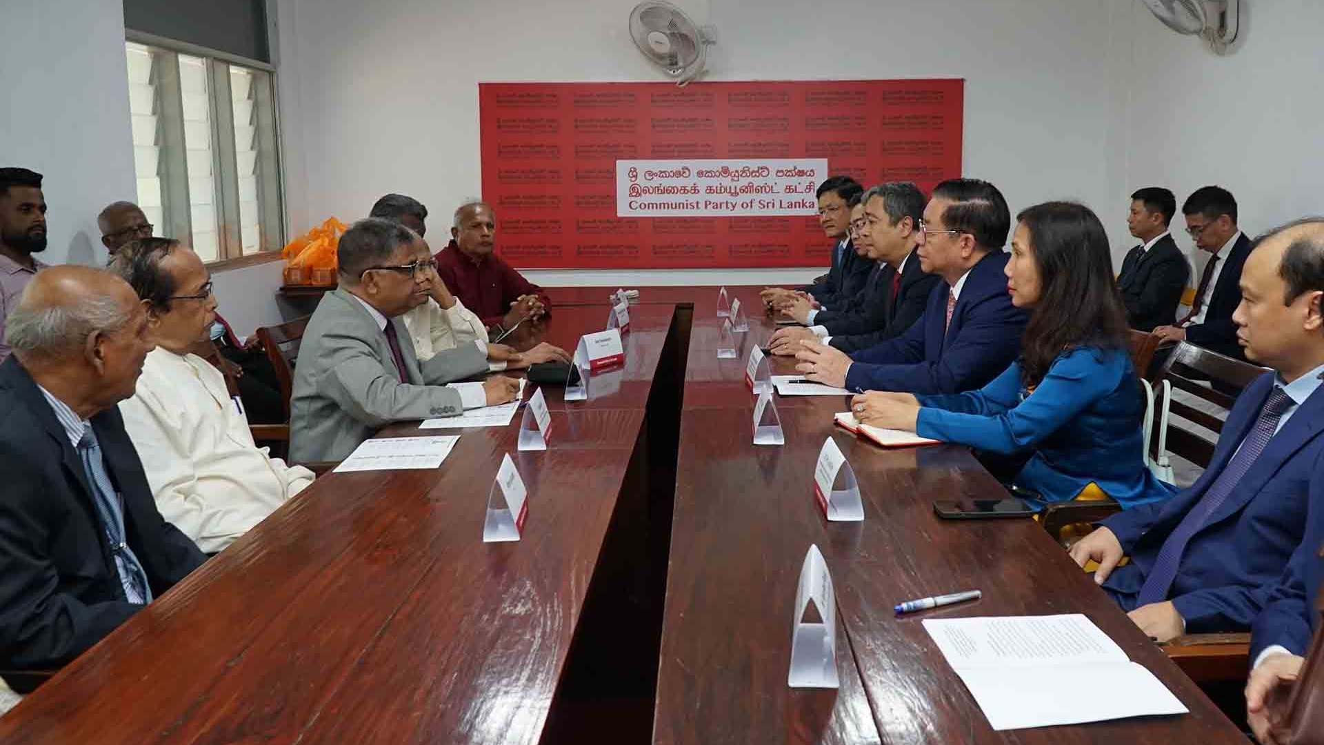 Đoàn đại biểu Đảng Cộng sản Việt Nam thăm và làm việc tại Sri Lanka