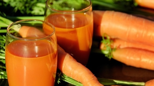 Năm loại nước ép củ quả chống nắng từ bên trong