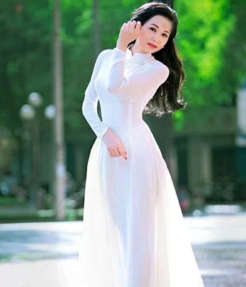 CEO Vũ Thị Thủy – Người tiên phong đưa nghề kính truyền thống bước vào thời đại số hóa và chuyên nghiệp hóa.” CEO Vũ Thị Thủy – Người tiên phong đưa nghề kính truyền thống bước vào thời đại số hóa và chuyên nghiệp hóa.”