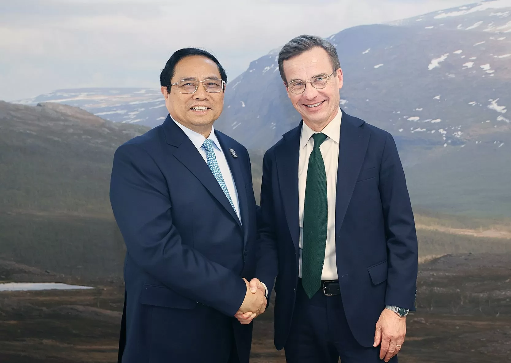 Thủ tướng Chính phủ Phạm Minh Chính gặp Thủ tướng Thụy Điển Ulf Kristersson - Ảnh: VGP/Nhật Bắc Thủ tướng Chính phủ Phạm Minh Chính gặp Thủ tướng Thụy Điển Ulf Kristersson - Ảnh: VGP/Nhật Bắc