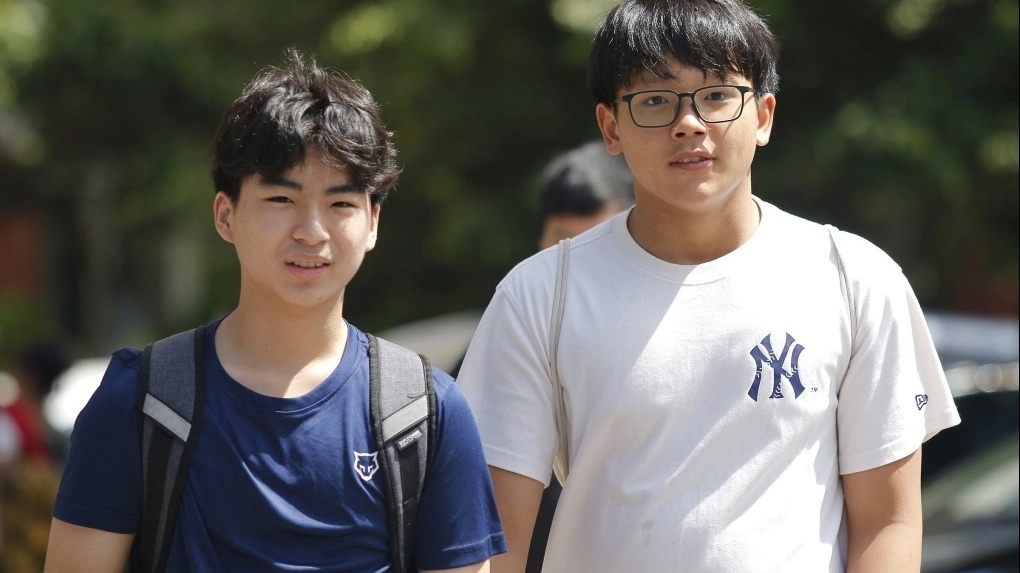 Hà Nội: Trường THPT đầu tiên công bố điểm thi lớp 10 năm 2025, thí sinh tra cứu điểm ở đâu?