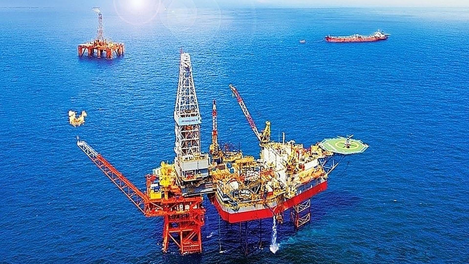 Petrovietnam nỗ lực duy trì hiệu quả hoạt động, giữ đà tăng trưởng giữa biến động thị trường