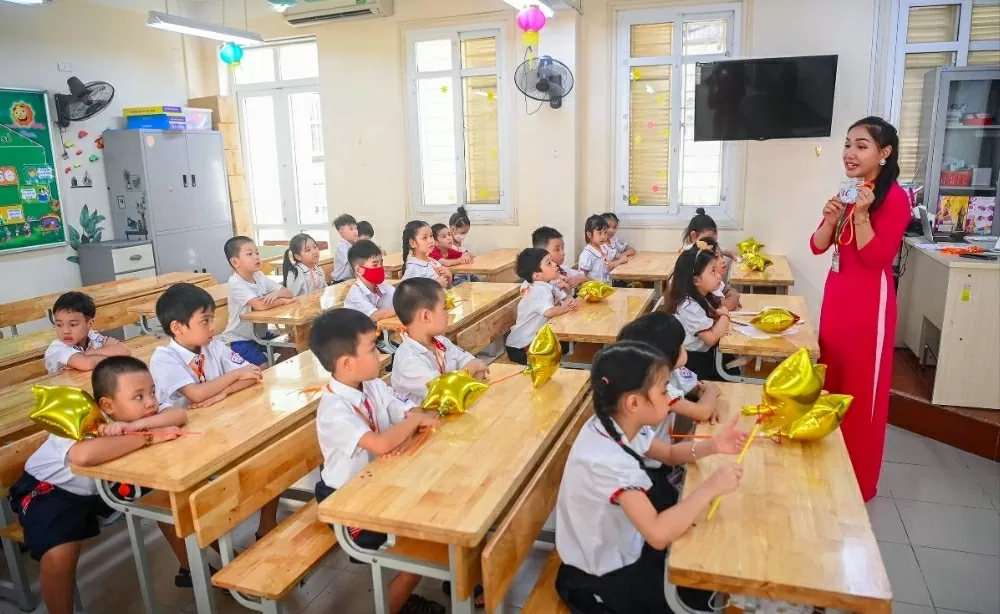 Hà Nội dự kiến chi 3.000 tỷ đồng hỗ trợ bữa ăn bán trú cho học sinh tiểu học Hà Nội dự kiến chi 3.000 tỷ đồng hỗ trợ bữa ăn bán trú cho học sinh tiểu học