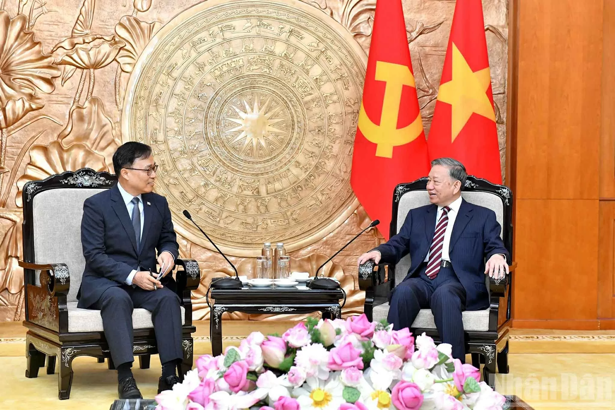 Tổng Bí thư Tô Lâm tiếp Đại sứ Hàn Quốc tại Việt Nam Choi Young Sam Tổng Bí thư Tô Lâm tiếp Đại sứ Hàn Quốc tại Việt Nam Choi Young Sam