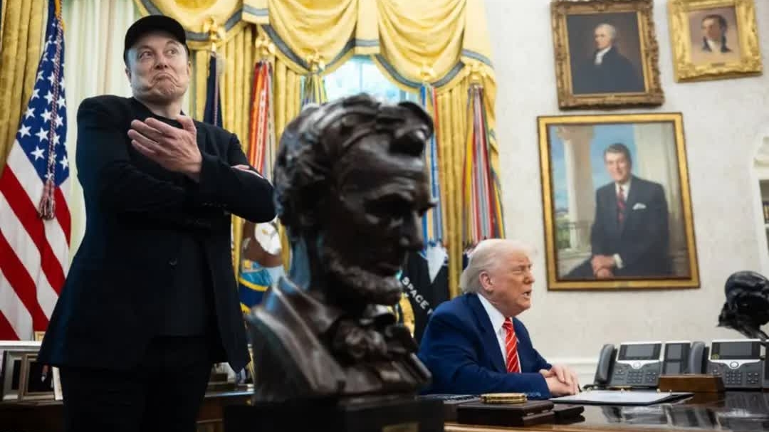 Khẩu chiến giữa hai người bạn từng thân Trump-Musk: Khi lợi ích đặt lên trên chữ 'tình'