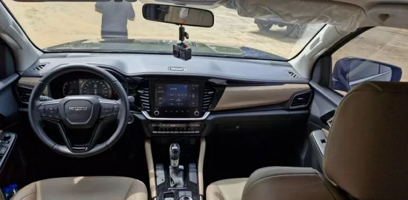 Nội thất của Isuzu mu-X 2025