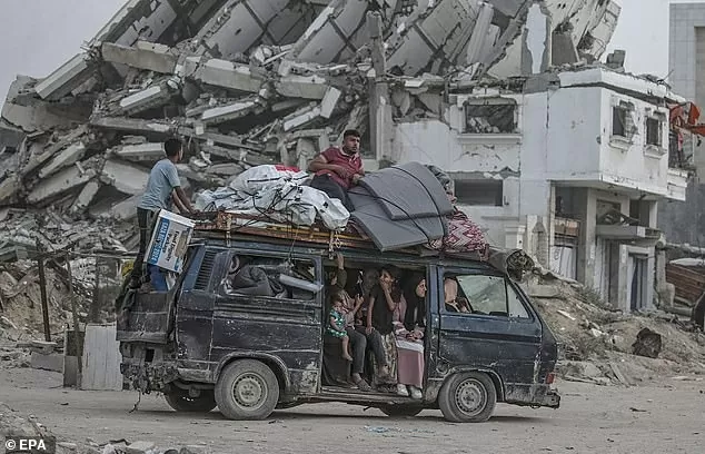 Israel phát cảnh báo sơ tán tới người dân Gaza trước 'cuộc tấn công sắp xảy ra trên mọi khu vực' Israel phát cảnh báo sơ tán người dân Gaza trước 'cuộc tấn công sắp xảy ra trên mọi khu vực'