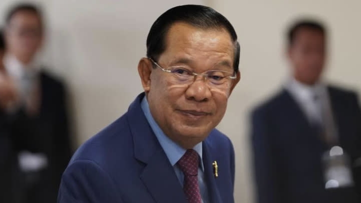 Chủ tịch Thượng viện Hun Sen kêu gọi người dân kiềm chế giữa căng thẳng biên giới Campuchia-Thái Lan