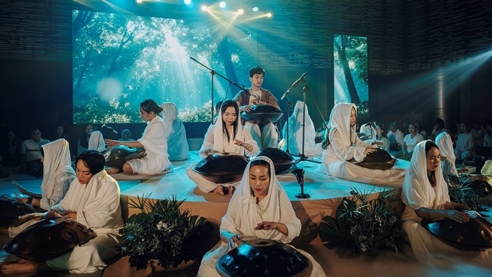 Đêm nghệ thuật kết nối và sẻ chia với bệnh nhân ung thư vú