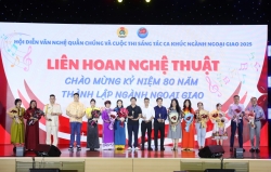Trao giải các tiết mục xuất sắc tại Liên hoan nghệ thuật chào mừng kỷ niệm 80 năm thành lập ngành Ngoại giao
