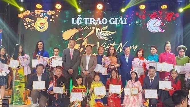 Lan toả Tết cổ truyền trong cộng đồng người Việt ở châu Âu