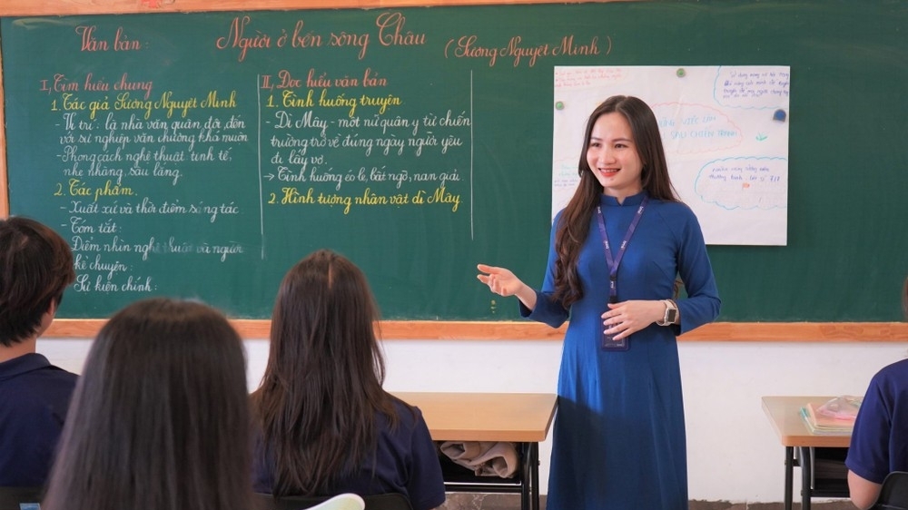 Luật Nhà giáo: Không chỉ xếp lương cho nhà giáo ở bậc cao nhất, mà nên có chế độ 'gấp đôi, gấp ba'