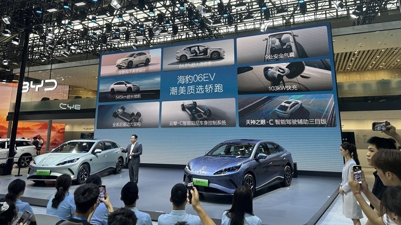 Cận cảnh xe điện BYD Seal 06 EV ra mắt tại Trung Quốc, giá từ 398 triệu đồng