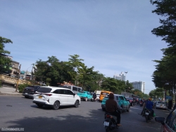 Những cách chống nắng cho ô tô của các tài xế