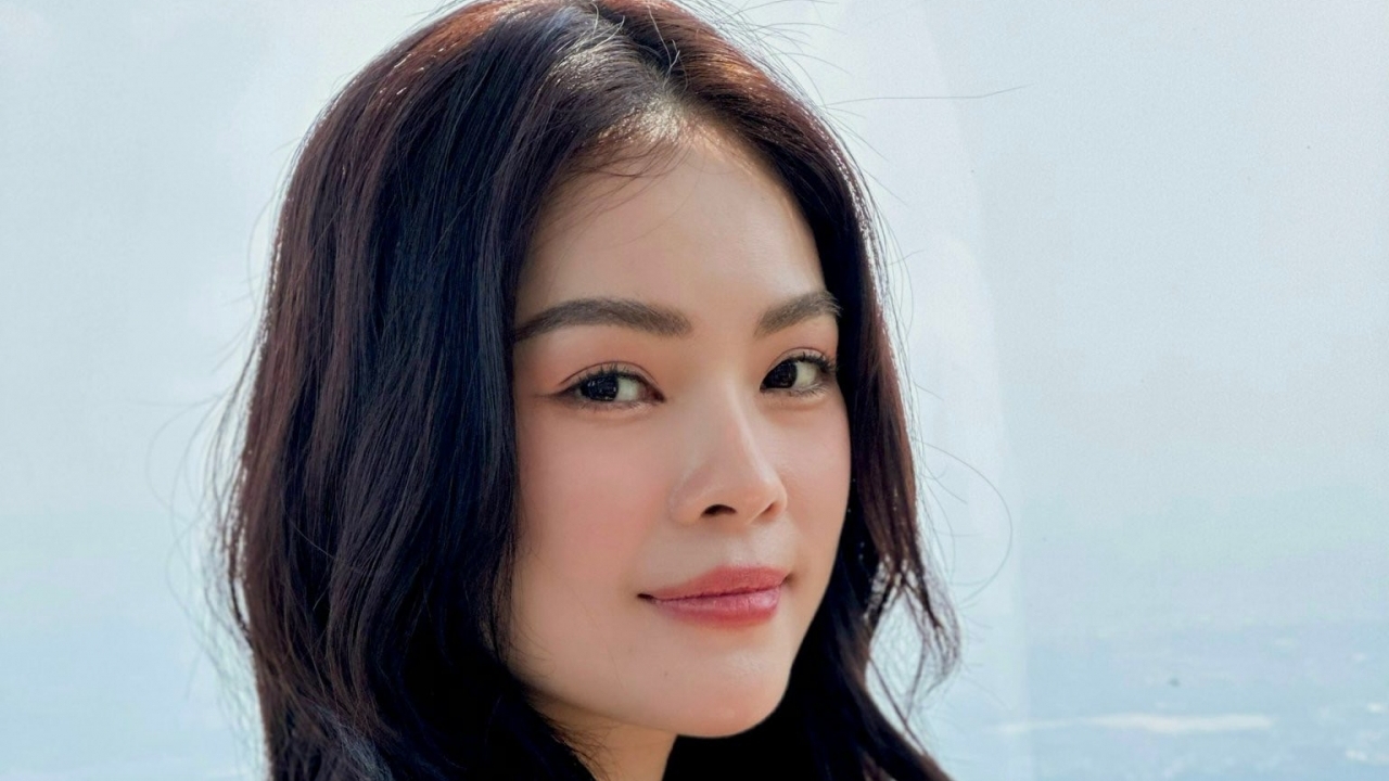 Sao Việt: Diễn viên Dương Cẩm Lynh đẹp dịu dàng, Á hậu Huyền My mặc gợi cảm