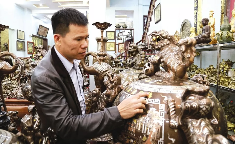 Sản phẩm đồng mỹ nghệ của làng nghề Đại Bái (Gia Bình). (Nguồn: Báo Bắc Ninh) Sản phẩm đồng mỹ nghệ của làng nghề Đại Bái (Gia Bình). (Nguồn: Báo Bắc Ninh)