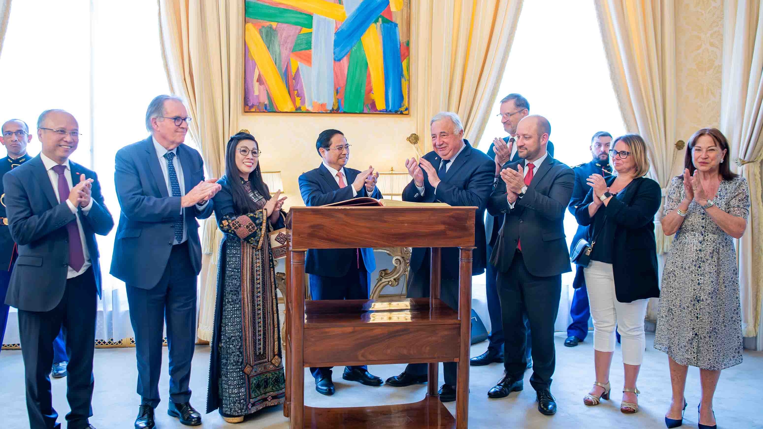 Thủ tướng Phạm Minh Chính: Quan hệ Việt Nam-Pháp ví như 'đồ thị đi lên'