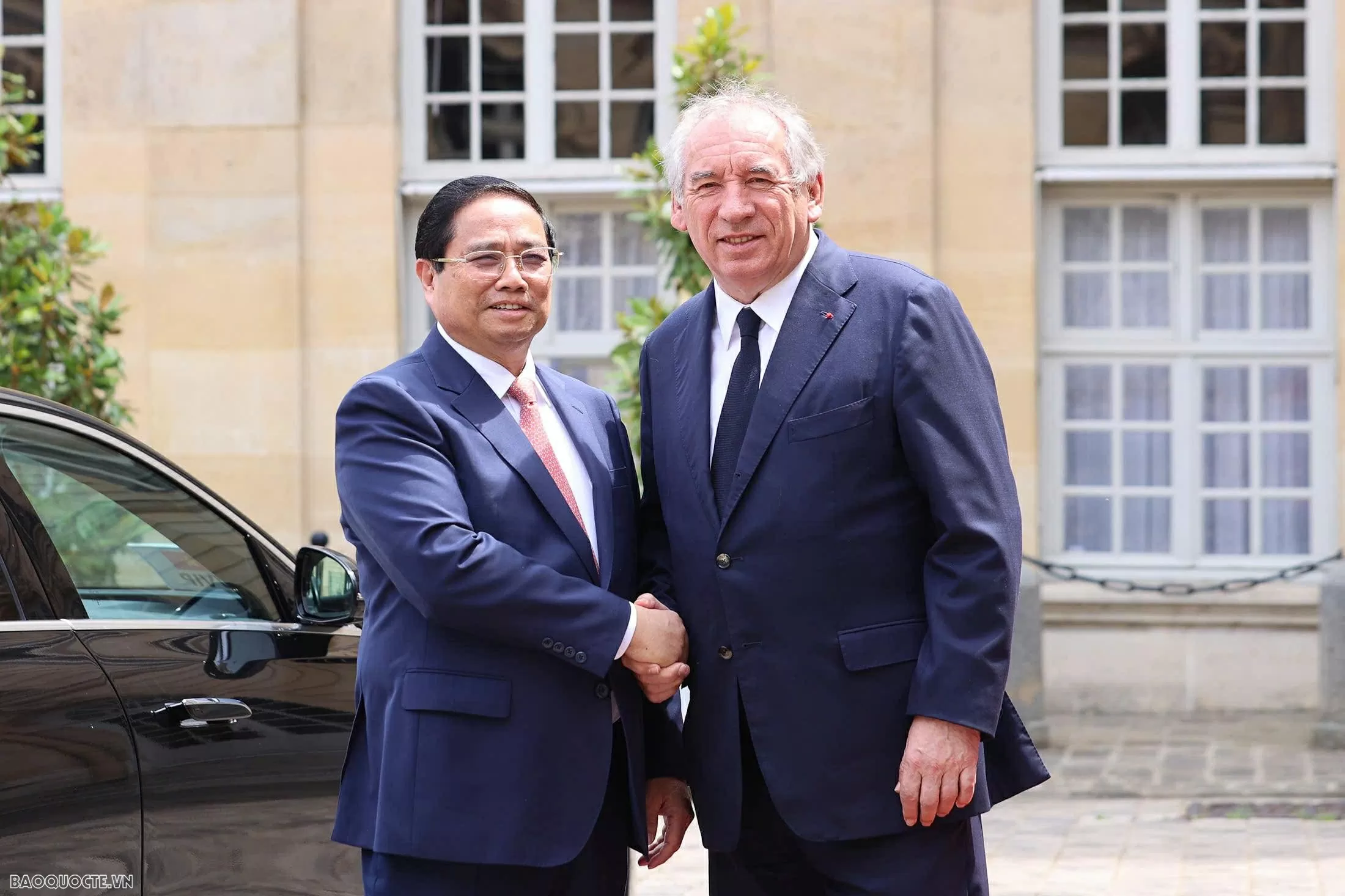 Thủ tướng Phạm Minh Chính và Thủ tướng Pháp Francois Bayrou. (Ảnh: Minh Nhật) Thủ tướng Phạm Minh Chính và Thủ tướng Pháp Francois Bayrou. (Ảnh: Minh Nhật)
