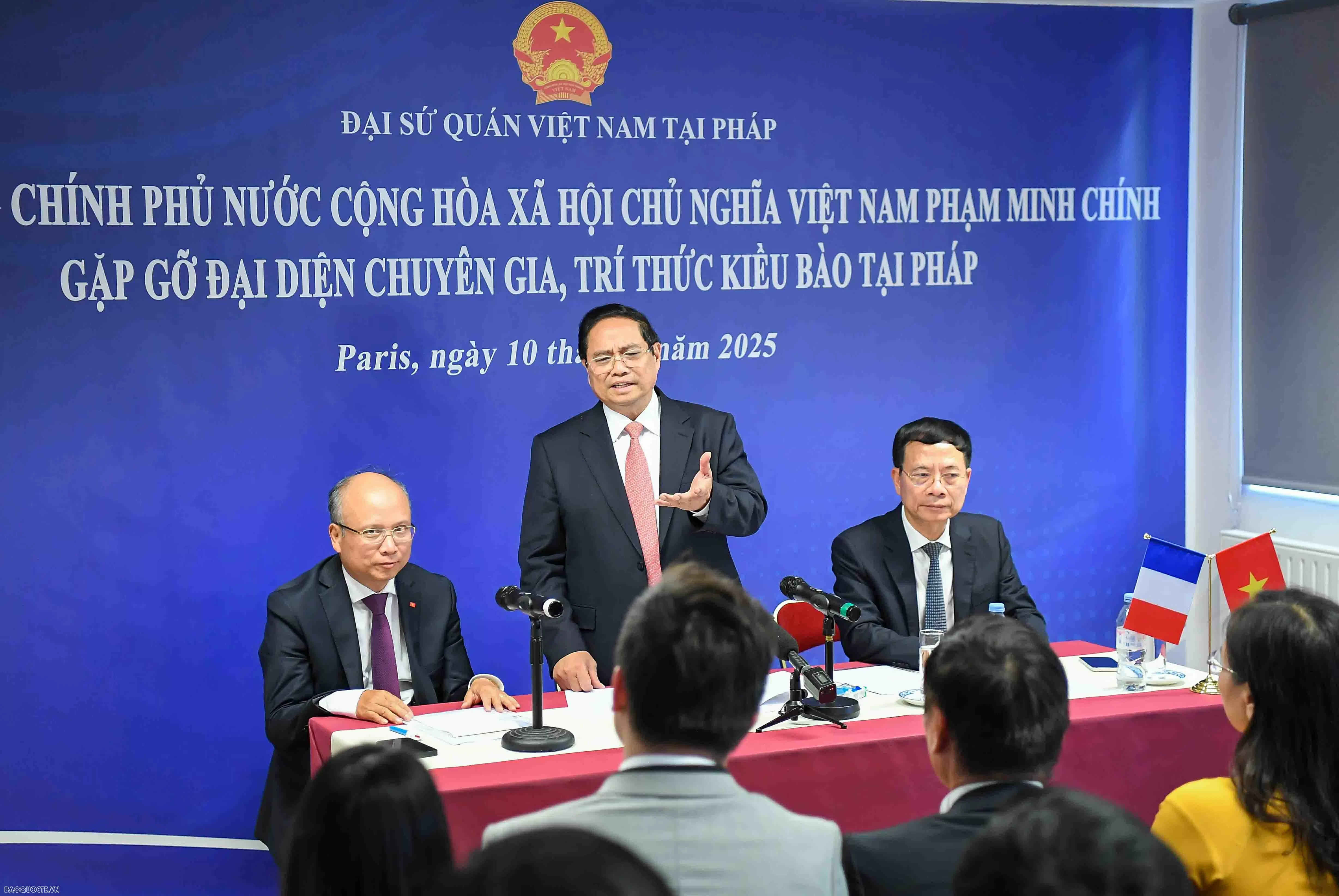 Để Việt Nam chuyển từ trạng thái mua sang tự chủ công nghệ Để Việt Nam chuyển từ trạng thái mua sang tự chủ công nghệ