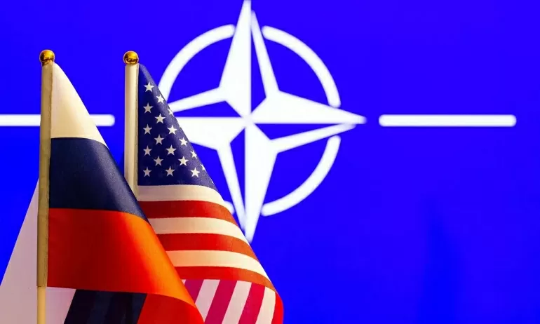 Khuyên NATO nên tự lực, Mỹ cảnh báo không thể tiếp tục 'bảo kê' an ninh châu Âu Khuyên NATO nên tự lực, Mỹ cảnh báo không thể tiếp tục 'bảo kê' an ninh châu Âu