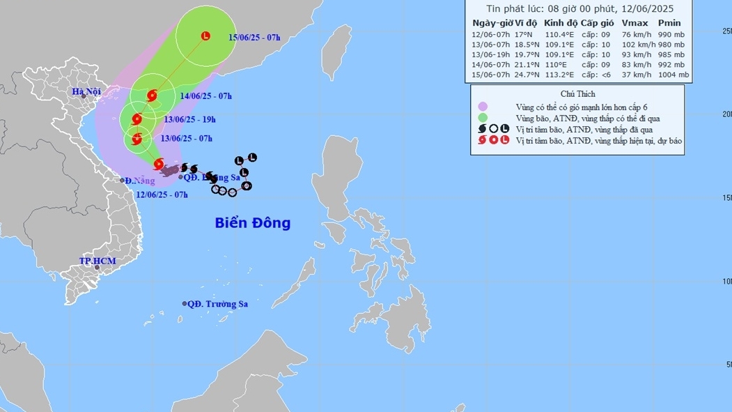 Dự báo diễn biến bão số 1: Liên tục đổi hướng di chuyển, tác động gây mưa lớn khu vực Trung Trung Bộ, Bắc Tây Nguyên