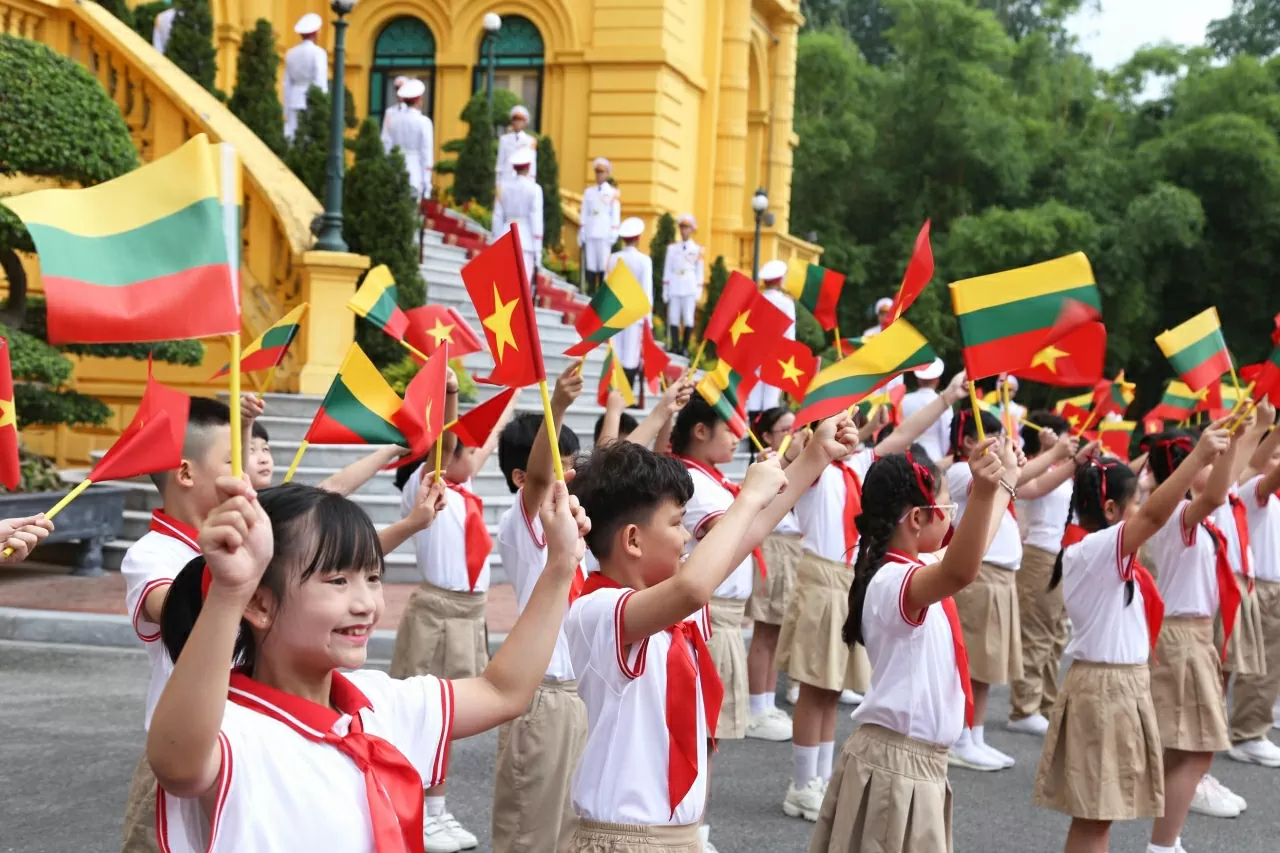 Lễ đón cấp Nhà nước Tổng thống Lithuania Gitanas Nauseda và Phu nhân tại Phủ Chủ tịch. (Ảnh: Thành Long)