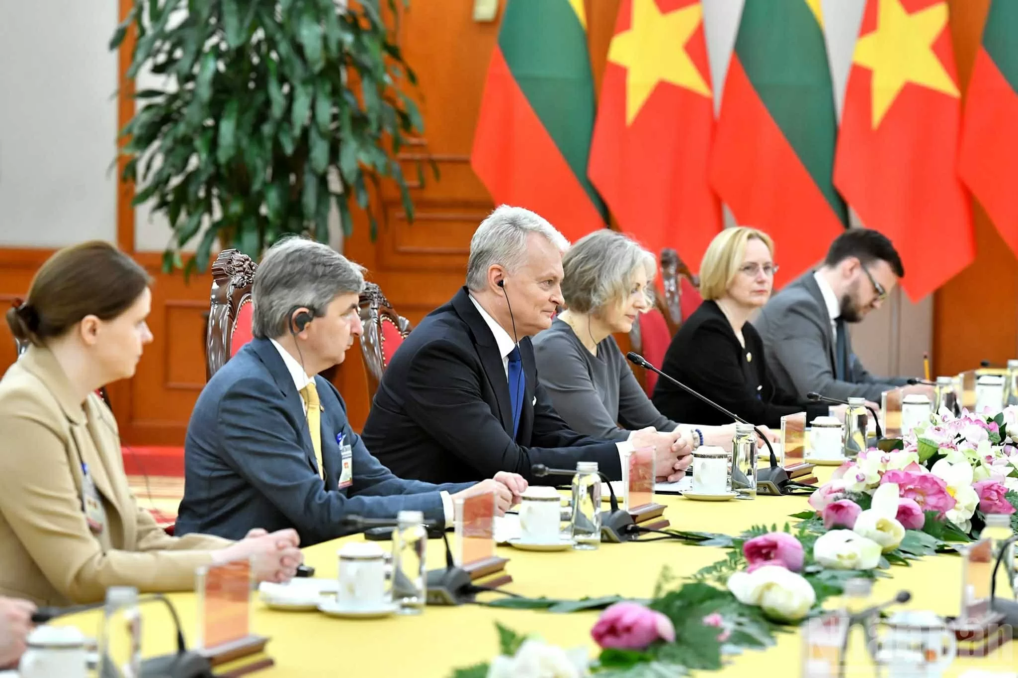 Dấu mốc quan trọng, góp phần thúc đẩy quan hệ Việt Nam-Lithuania phát triển mạnh mẽ, thực chất và hiệu quả hơn nữa Dấu mốc quan trọng, góp phần thúc đẩy quan hệ Việt Nam-Lithuania phát triển mạnh mẽ, thực chất và hiệu quả hơn nữa