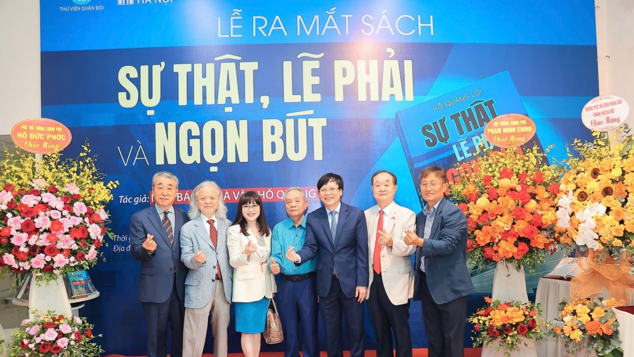 Nhà văn, nhà báo Hồ Quang Lợi ra mắt sách 'Sự thật, Lẽ phải và Ngọn bút' kỷ niệm 100 năm Báo chí Cách mạng Việt Nam