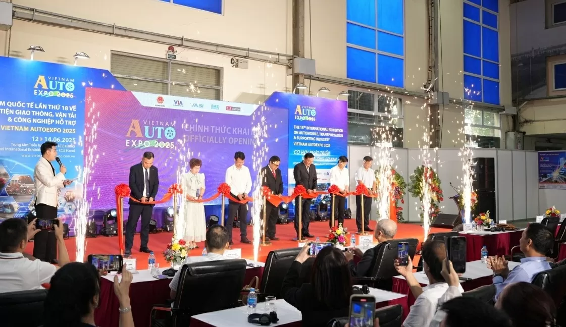 Vietnam AutoExpo 2025: Góp phần thay đổi diện mạo ngành công nghiệp ô tô, xe máy tại Việt Nam Vietnam AutoExpo 2025: Góp phần thay đổi diện mạo ngành công nghiệp ô tô, xe máy tại Việt Nam