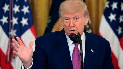 Tổng thống Mỹ bất ngờ thông báo sẽ điều chỉnh chính sách siết nhập cư, cơ hội dành cho ai?