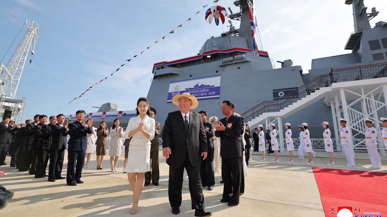 Triều Tiên hạ thuỷ tàu khu trục từng gặp sự cố, tuyên bố về sức mạnh hải quân của Bình Nhưỡng