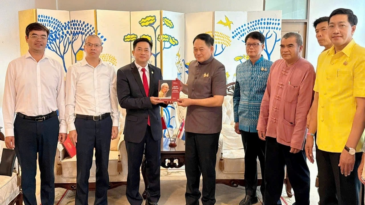 Thúc đẩy hợp tác giữa tỉnh Khỏn Kèn với các địa phương của Việt Nam