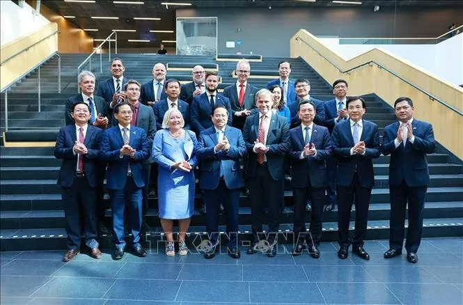 Thủ tướng Phạm Minh Chính thăm ngôi trường danh giá, lâu đời và tín bậc nhất ở Thuỵ Điển Thủ tướng Phạm Minh Chính thăm ngôi trường danh giá, lâu đời và tín bậc nhất ở Thuỵ Điển