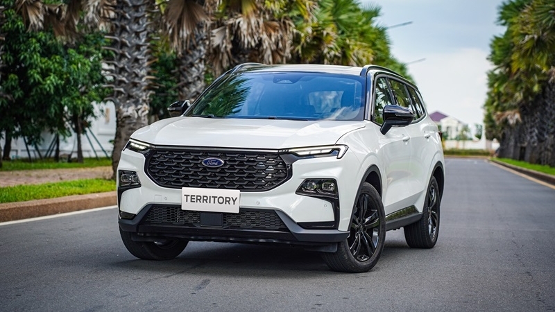 Top 10 xe ô tô động cơ đốt trong bán chạy nhất tháng 5/2025: Ford Territory bức tốc mạnh mẽ
