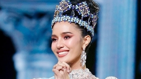 Hoa hậu thế giới 2025 Suchata Chuangsri xúc động tri ân người hâm mộ Thái Lan