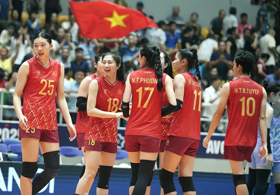 Đội tuyển bóng chuyền nữ Việt Nam vượt lên vị trí 25 thế giới Đội tuyển bóng chuyền nữ Việt Nam vượt lên vị trí 25 thế giới