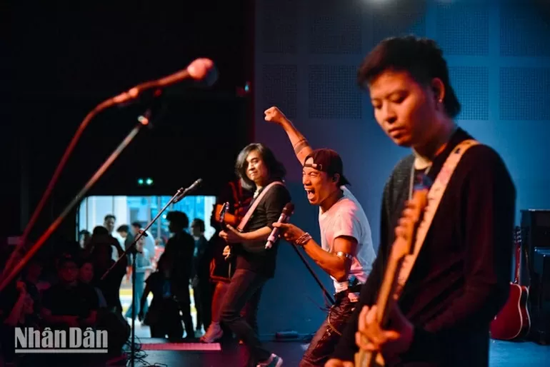 Đêm nhạc Bức Tường Đêm nhạc Bức Tường