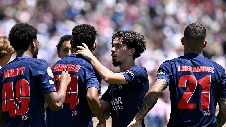 Vượt Barca, PSG lập kỷ lục ghi bàn trong năm 2025