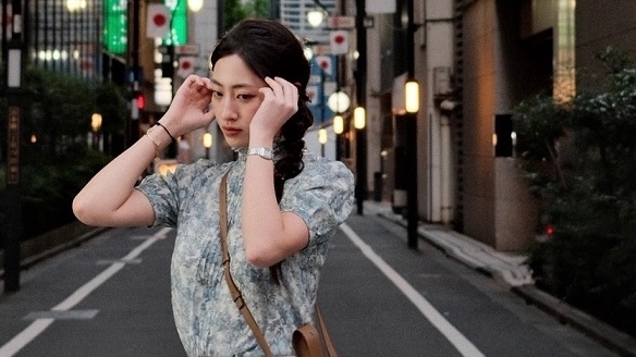 Đôi giày lười phù hợp đi bộ, du lịch được lòng các sao Việt nữ