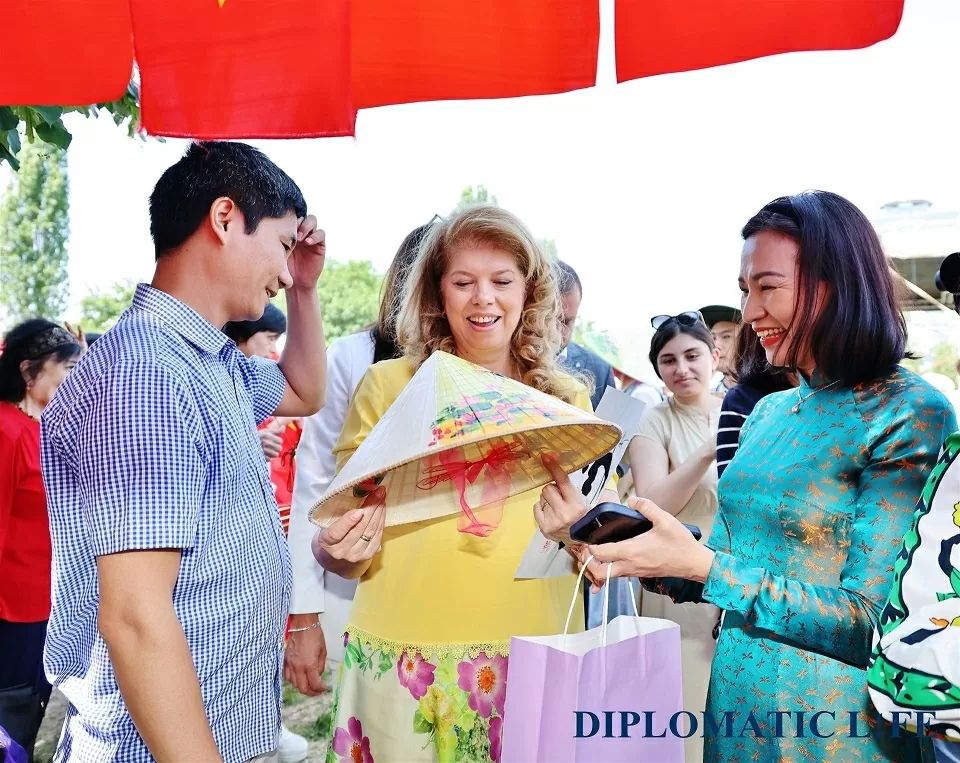 Dấu ấn Việt Nam tại Lễ hội văn hóa ở thủ đô Sofia, Bulgaria Dấu ấn Việt Nam tại Lễ hội văn hóa ở thủ đô Sofia, Bulgaria