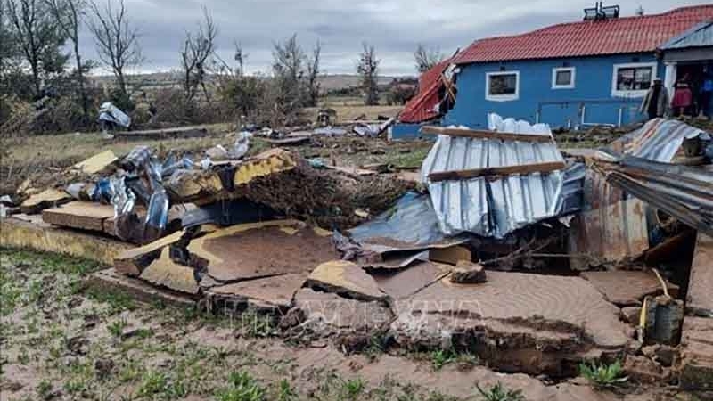 Điện thăm hỏi về tình hình mưa lớn và lũ lụt nghiêm trọng tại Nam Phi