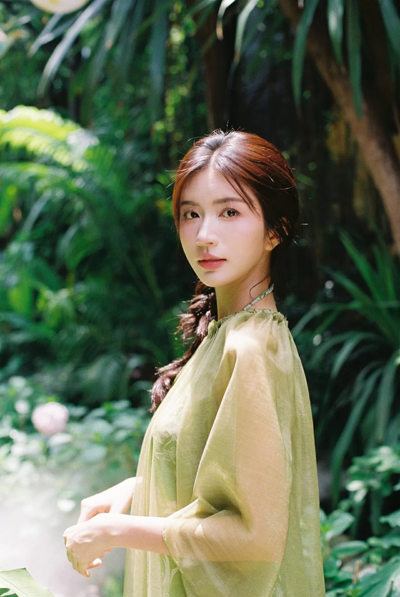 Nhan sắc đời thường của Ngọc Huyền phim Dịu dàng màu nắng Nhan sắc đời thường của Ngọc Huyền phim Dịu dàng màu nắng