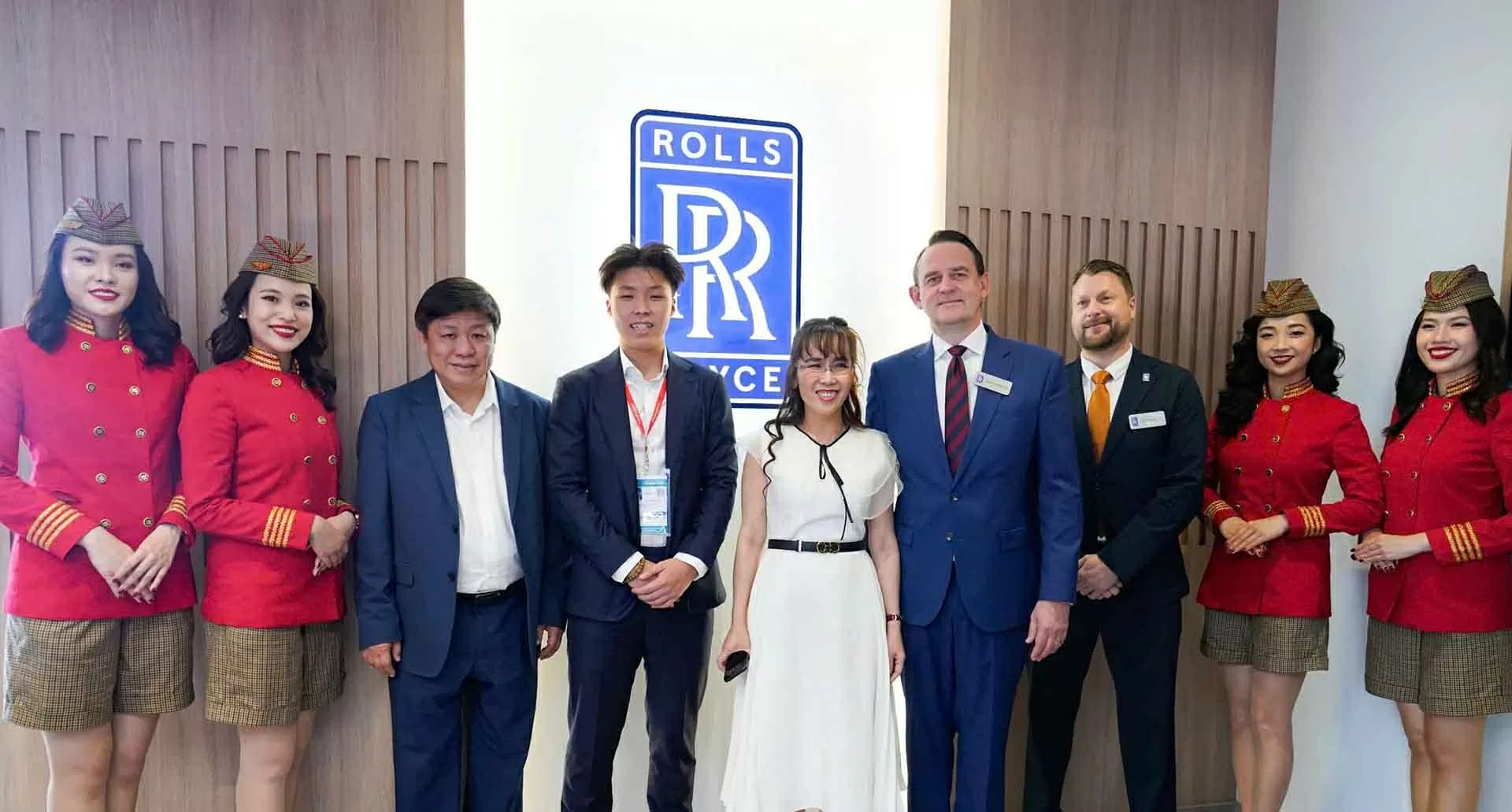 Vietjet ký đơn hàng mới 40 động cơ Trent 7000 với Rolls-Royce