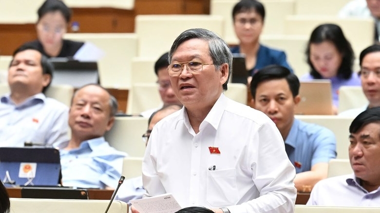 'Thông thái đến mấy cũng khó phân biệt được hàng thật, hàng giả'