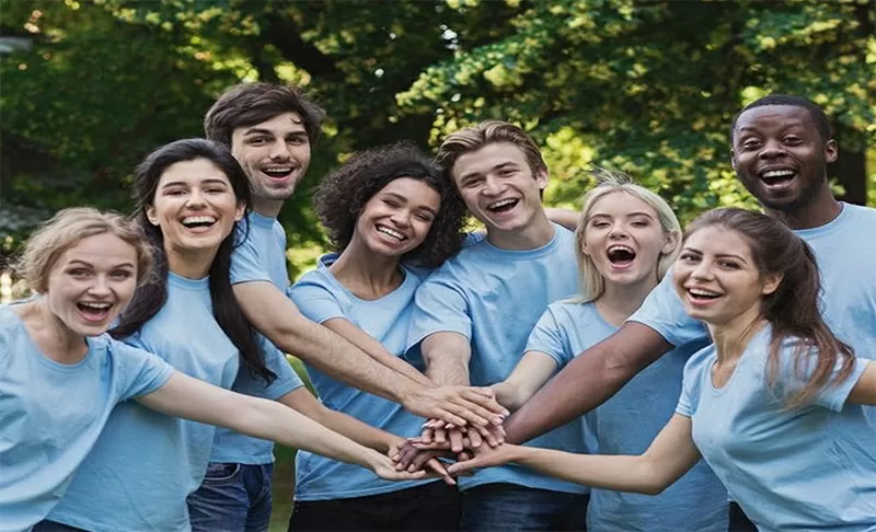  Một hành trình nhỏ, một thay đổi lớn – Gen Z đang lan toả năng lượng tích cực khắp toàn cầu (Nguồn: National Today)