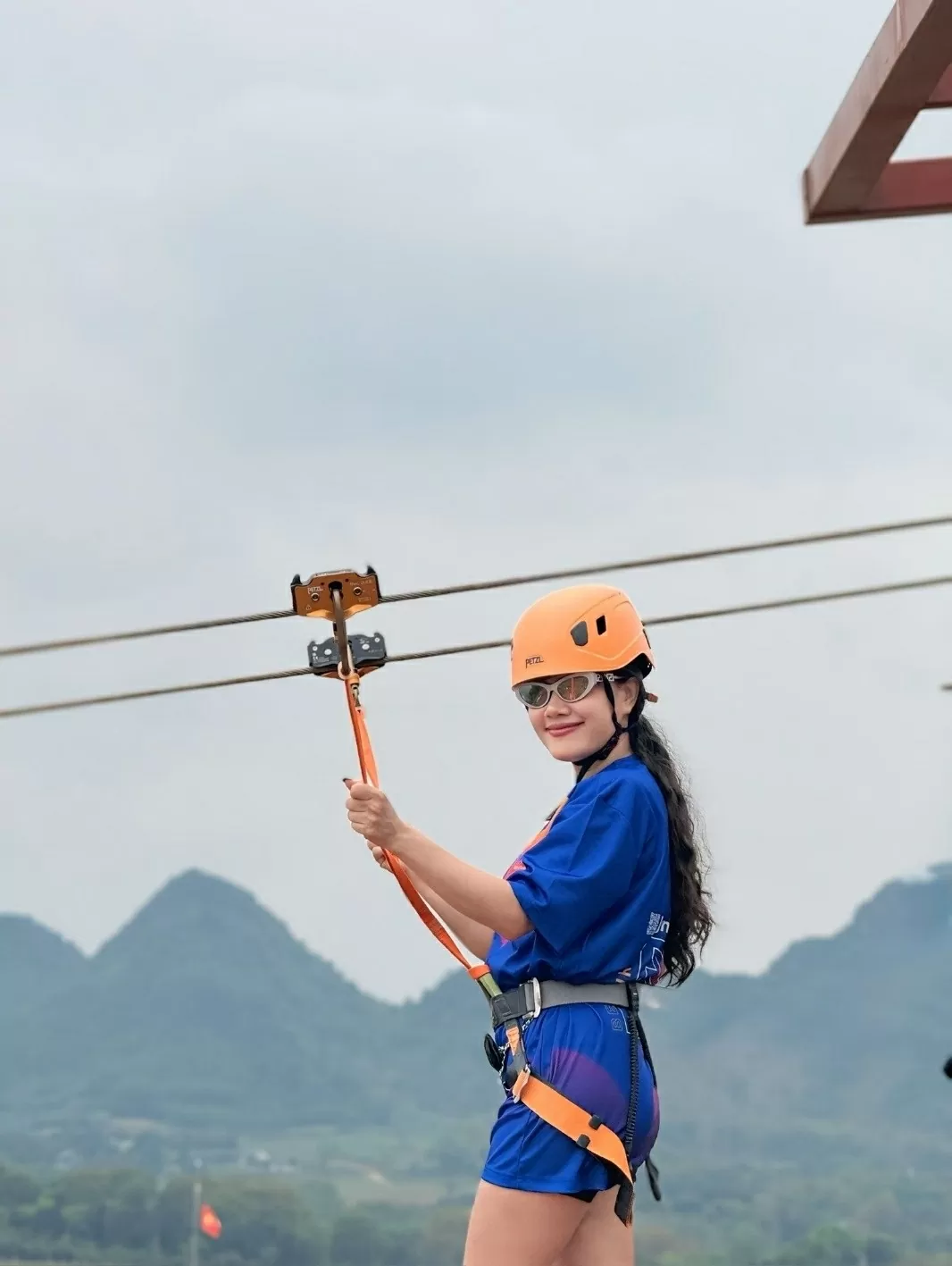 Trải nghiệm Zipline phiêu lưu cùng gió núi mây ngàn Trải nghiệm Zipline phiêu lưu cùng gió núi mây ngàn