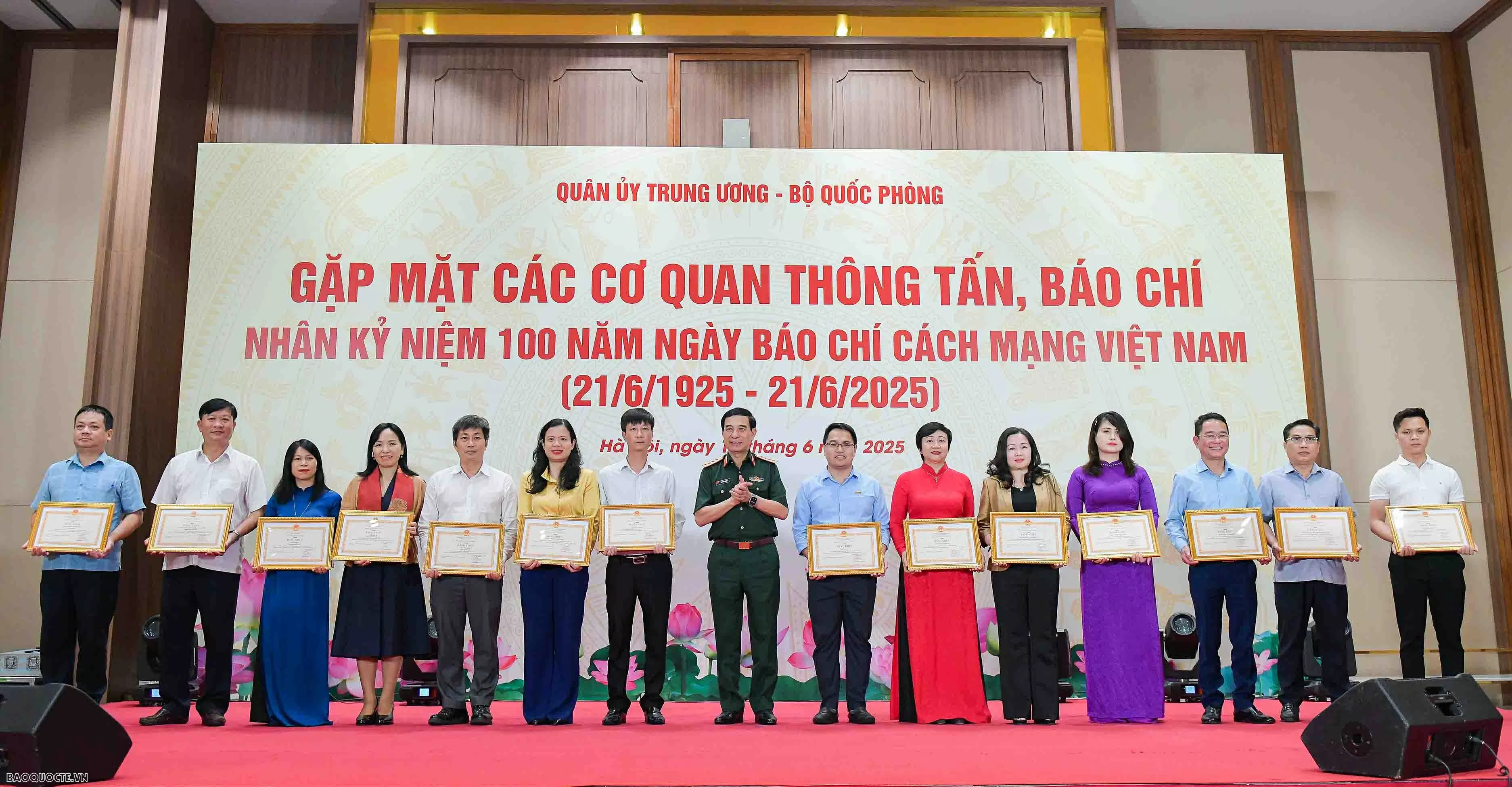 Đại tướng Phan Văn Giang: Sẽ mời quân đội các nước tham gia diễu binh 2/9 Đại tướng Phan Văn Giang: Sẽ mời một số nước bạn tham gia diễu binh 2/9