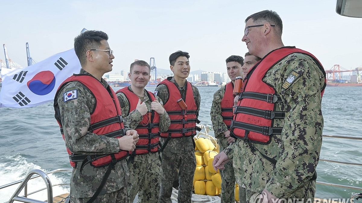 Các đồng minh châu Á khó thoát khỏi 'tham vọng 5%' của Mỹ