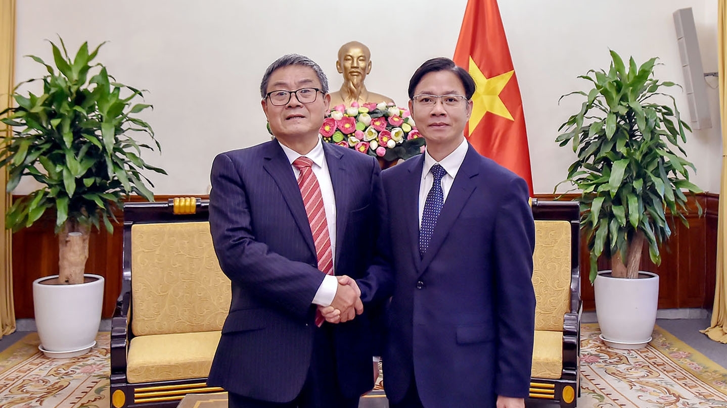 Thứ trưởng Ngoại giao Ngô Lê Văn tiếp Đoàn đại biểu Ủy ban Tư vấn Chính sách Ngoại giao Trung Quốc