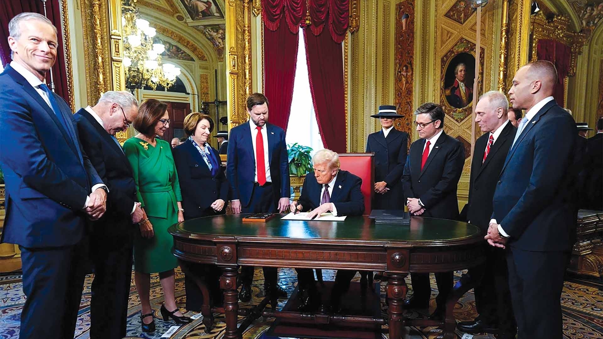 Thế giới nửa đầu 2025: Dấu ấn Tổng thống Trump